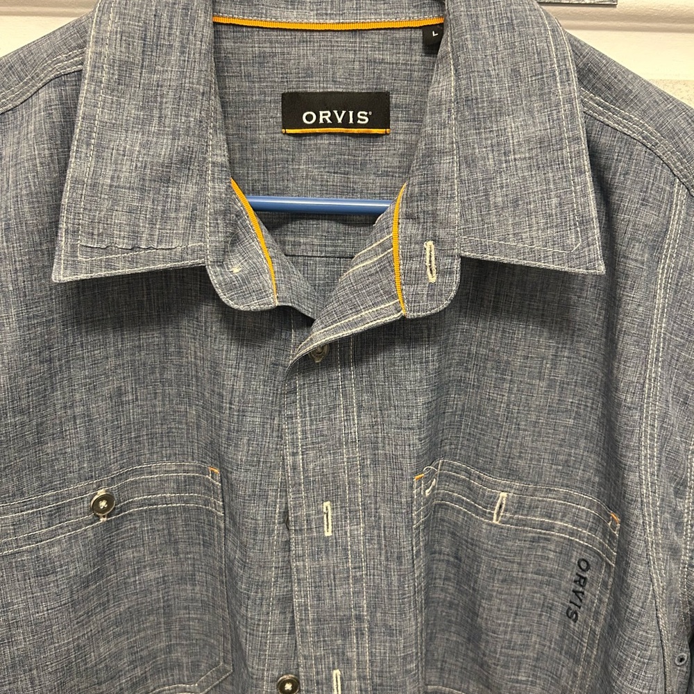 Orvis Tech Chambray Work Shirt Men’s Size Large Outdoors Button up Long Sleeve - Picture 2 of 6
